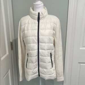 Lou & Grey Off-White Puffer Jacket with sweater sleeves